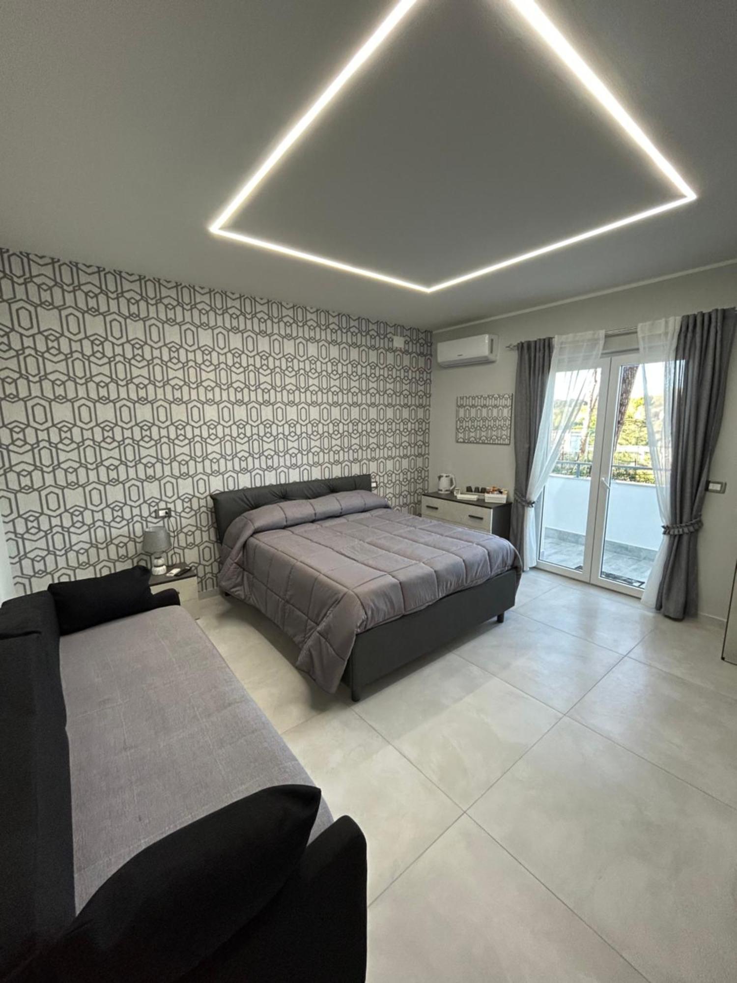 Skycity 2 B&B Nápoly Kültér fotó